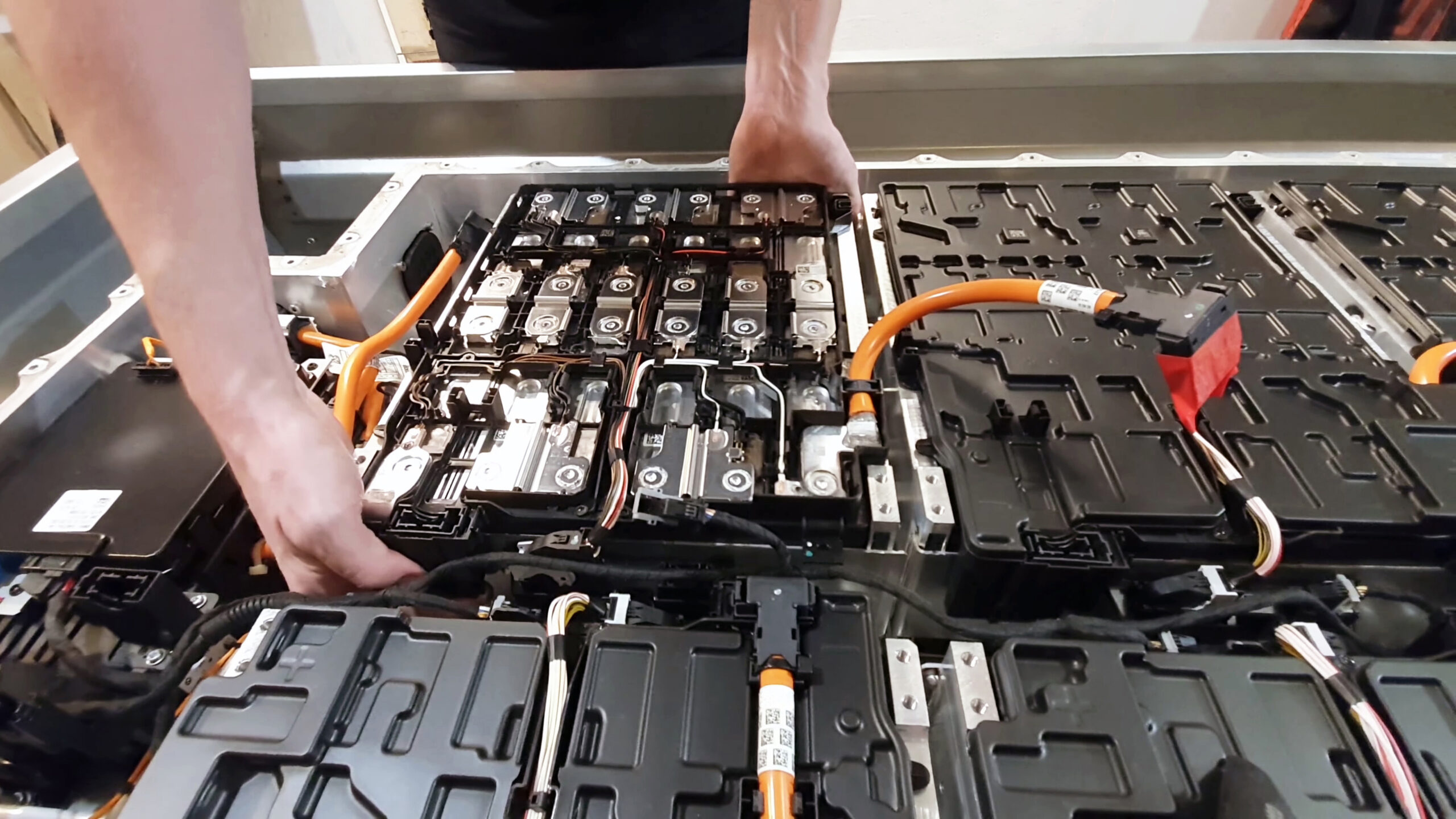 Cuánto cuesta cambiar la batería de un coche eléctrico